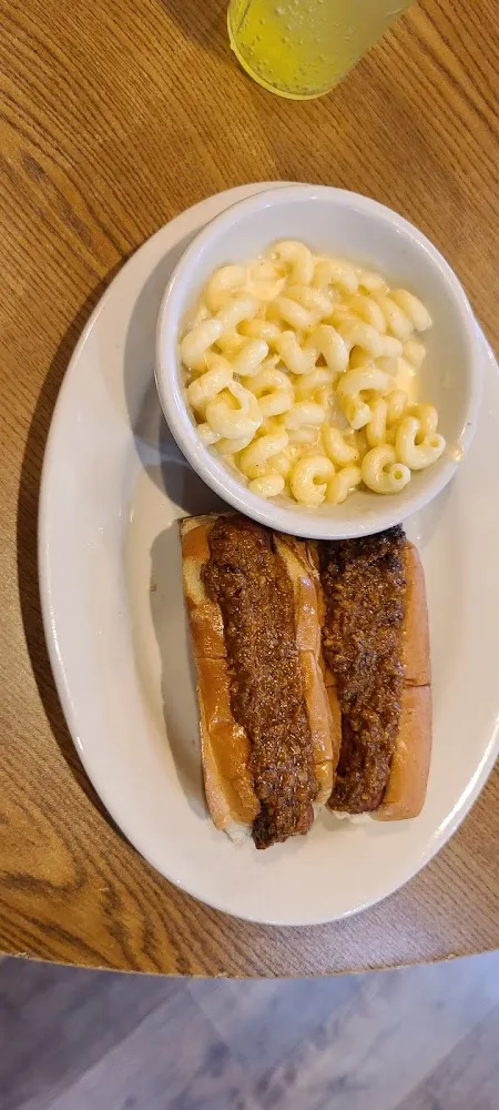 Chili Dog with Macaroni and Cheese