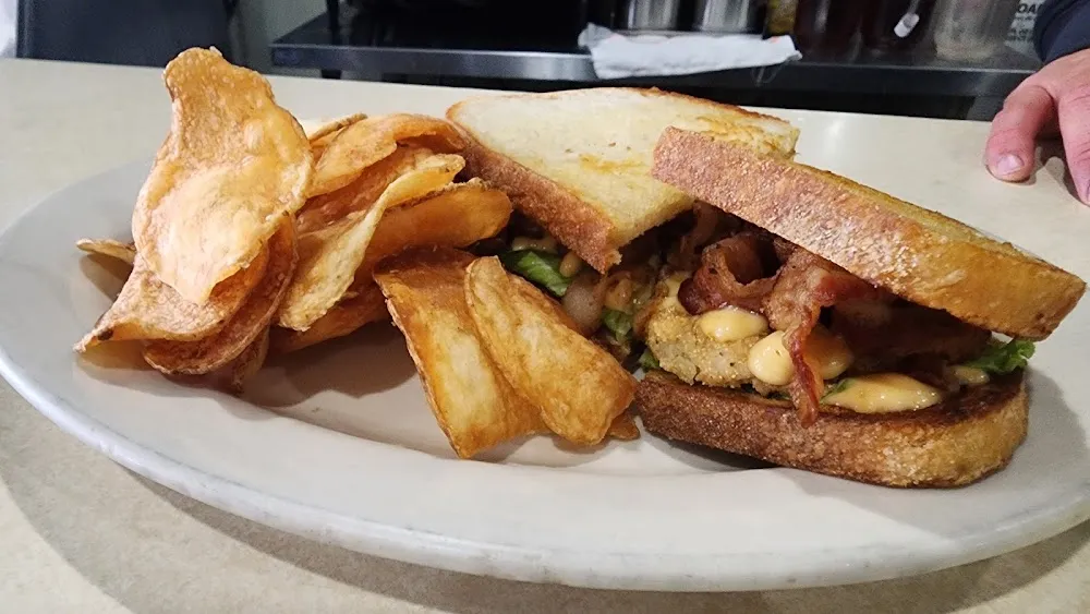 Fried Green Tomato blt